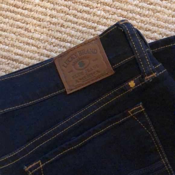 Lucky Brand Charlie Skinny Jeans - Picture 4 of 4